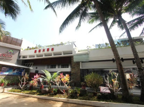 Crown Regency Courtyard Resort