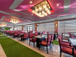 Royal Day Plaza Hotel