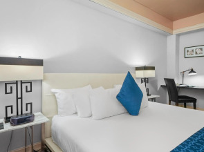 Riviera Hotel South Beach