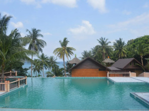 Charm Churee Village