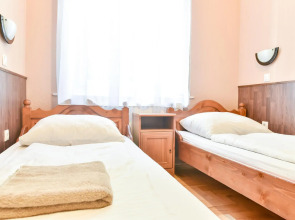 Corvin Point Rooms and Apartments