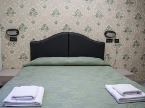 Hotel Ferrarese Roma