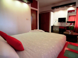 Hotel Tropical Daisy