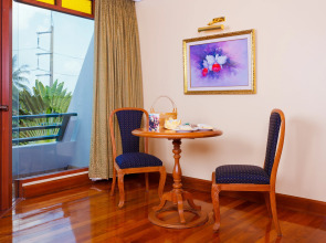 Diamond Cliff Resort & Spa, Patong Beach