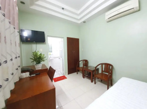 Tan Truong Son Hotel