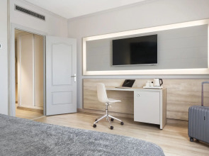 Sallés Hotel Ciutat del Prat Barcelona Airport