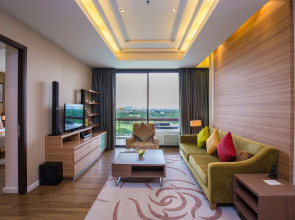 Summit Windmill Golf Suite Hotel @Suvarnabhumi