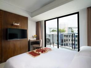 Отель Barry Boutique Seaview Sanya