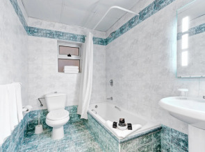 AX Sunny Coast Resort & Spa