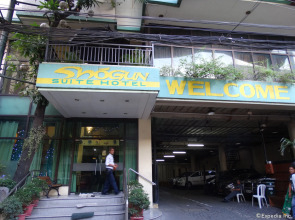 Urban Travellers Hotel