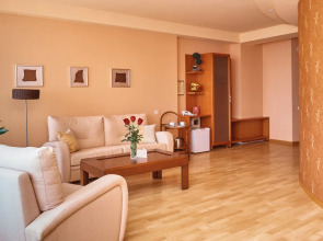 Тиссен Хаус