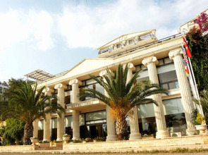 Hera Hotel
