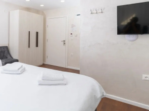 Ornament Hotel and Apartments