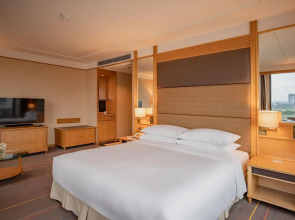 Renaissance Riverside Hotel Saigon