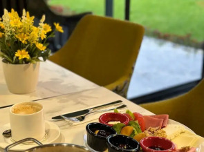 Garden Mode Airport Hotel