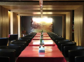 Jin Jiang Inn Xian Jade Auspicious Door Station Qingyang Shop Building