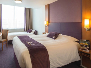Premier Inn Manchester Airport (M56/J6) Runger Lane North