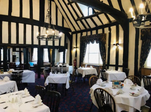 Brook Red Lion Hotel