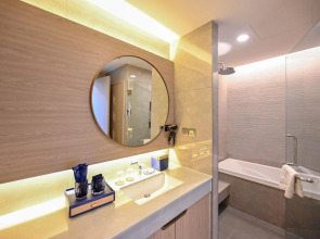 S. Sriracha Hotel and Residence