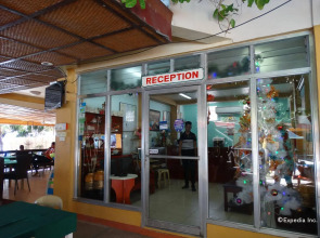 Lost Horizon Beach Dive Resort