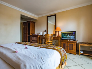 Aanari Hotel and Spa