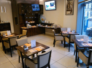 Hotel Apartments Zgoda Warszawa by DeSilva