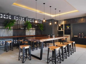 Prime Town - Posh & Port Hotel Phuket