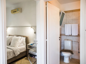 Artemis Cynthia Complex