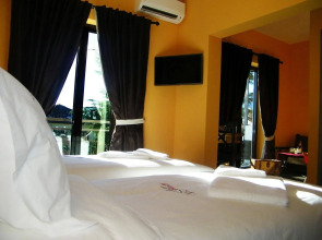 Theatro Hotel Odysseon