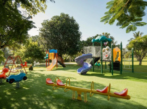 Nha Trang Marriott Resort & Spa, Hon Tre Island