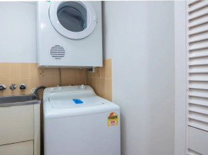 Aristocrat Apartments