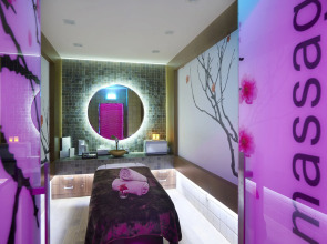 Aria Hotel Budapest by Library Hotel Collection