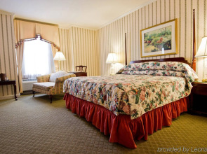 The Yorktowne Hotel, Tapestry Collection by Hilton