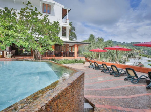 Mom Tri's Villa Royale