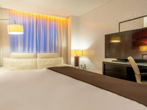 Отель Pestana Chelsea Bridge Hotel & Spa