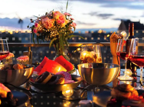 Elisabeth Downtown Apartments by UrbanRent