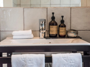 The Swan House by Heimaleiga