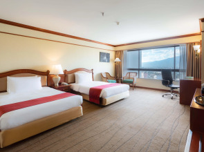 Centara Riverside Hotel Chiang Mai