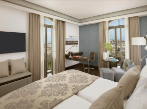 Royal Savoy Hotel & Spa