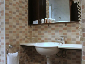 Venecia Plaza Centro Hotel