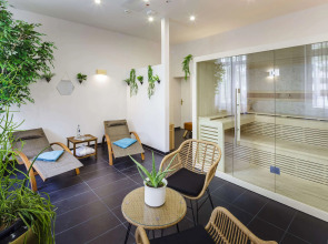 Star-Apart Hansa Hotel