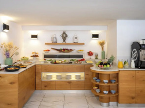 Maxim Hotel Tel Aviv Adults Only (Отель для взрослых)