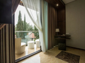 Отель Alana Royal