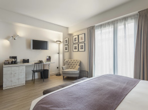 Отель Barcelona Catedral