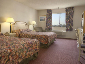 Ramada by Wyndham Los Angeles/Koreatown West