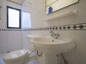 White Dolphin Complex Hotel