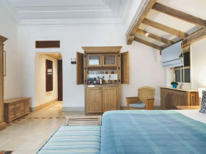 Columbia Beach Resort