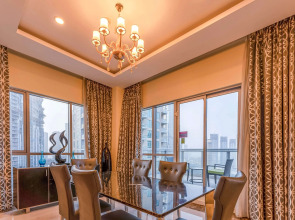 Отель Ramada by Wyndham Downtown Dubai