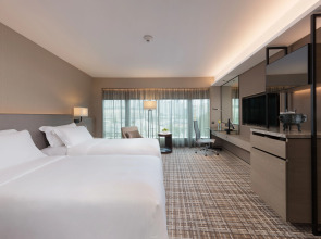 New World Millennium Hong Kong Hotel