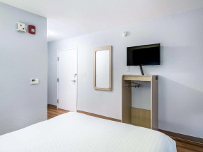 Americas Best Value Inn East Peoria